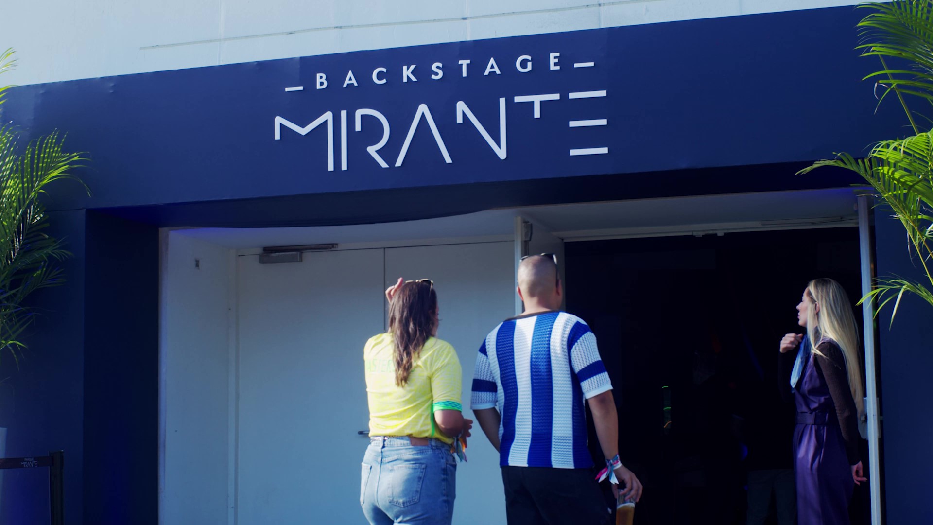 BACKSTAGE
MIRANTE
X STUNT BURGER